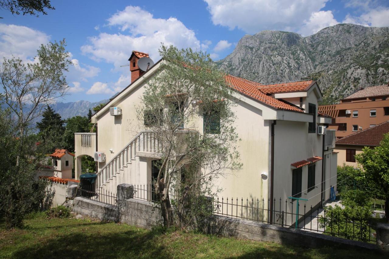 Apartmani Dijana 2 Kotor Buitenkant foto